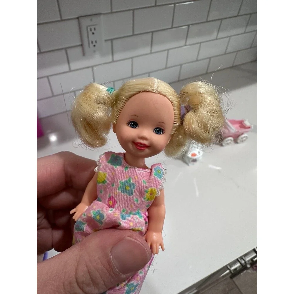 Vintage Mattel Barbie Kelly Doll Blonde Pigtails Genuine Barbie Floral Outfit
